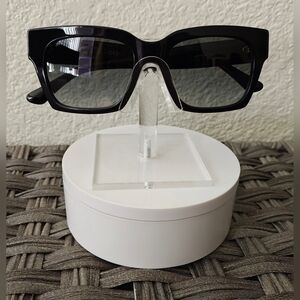 NIB Jimmy Choo Black Square Sunnies 🖤